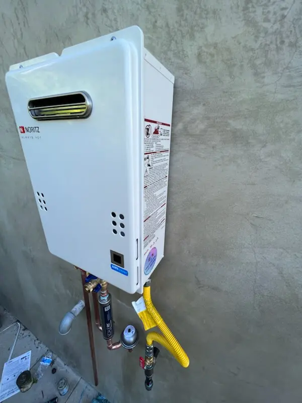 Tankless water heater installation for Edenburg homes
